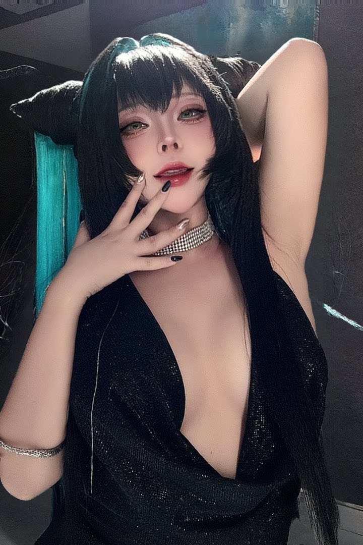 Cosplayer Sayo mono
